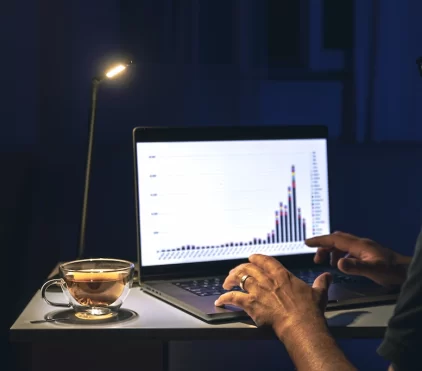 Growth Hacking em 2025: 7 Táticas Rápidas para Acelerar Resultados Digitais